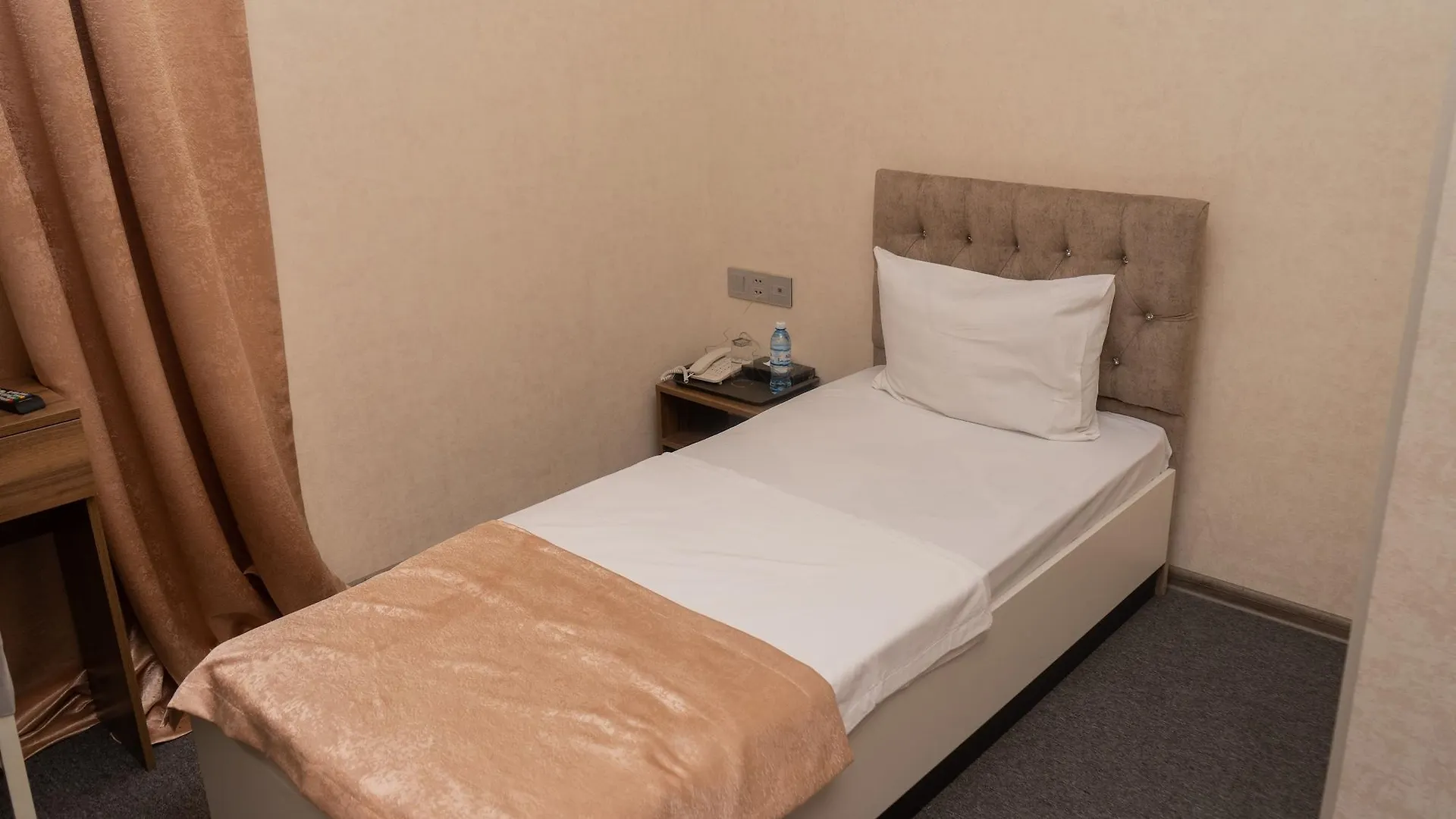 Best Center Hotel 巴库 4*,